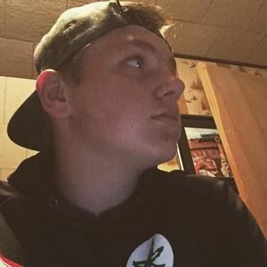 Meet your Posher, Cam b.